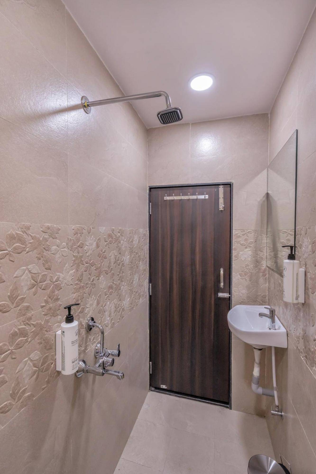 Myspace Hotel Shree Vaibhav Nagpur Eksteriør billede