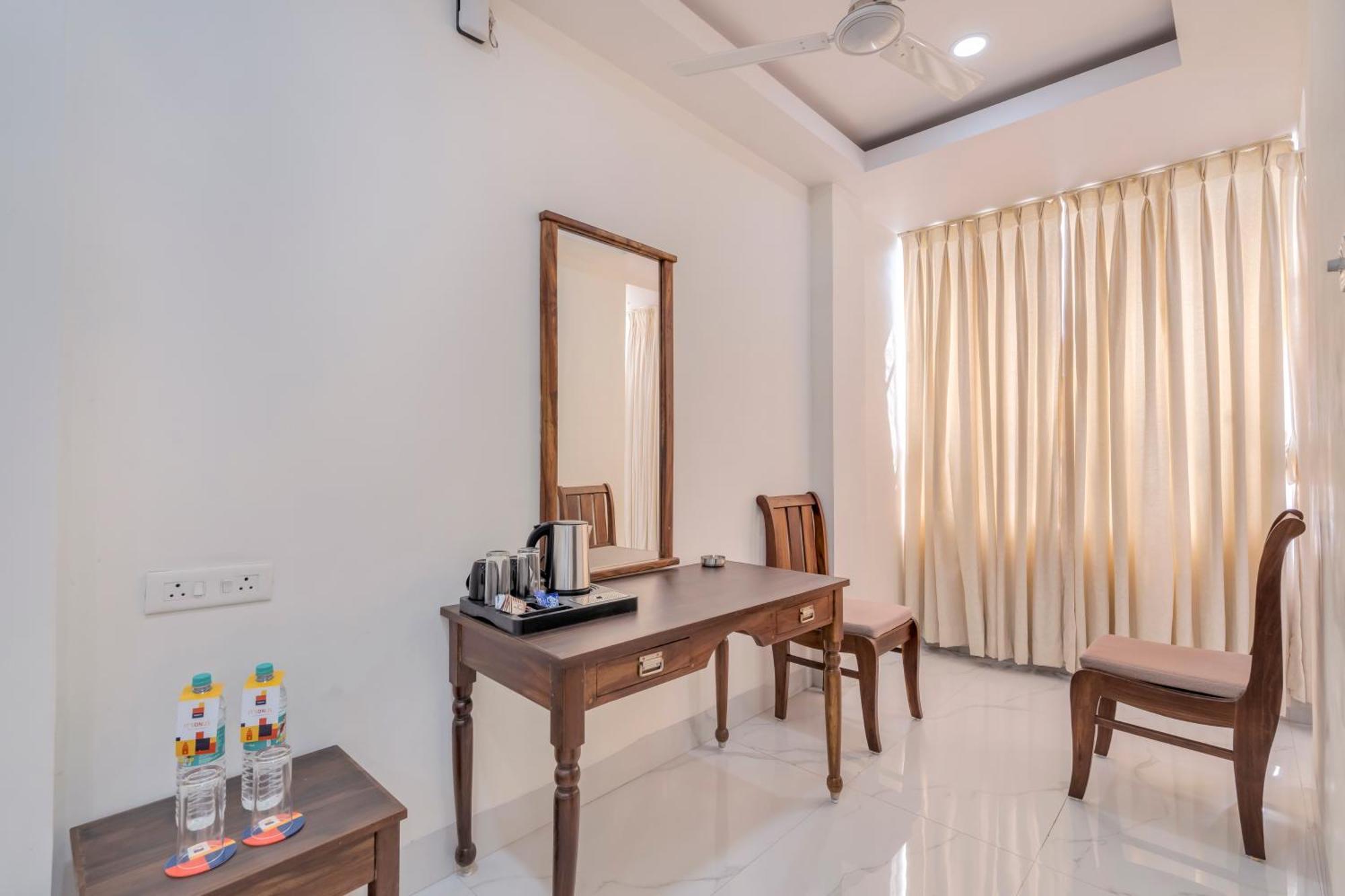 Myspace Hotel Shree Vaibhav Nagpur Eksteriør billede
