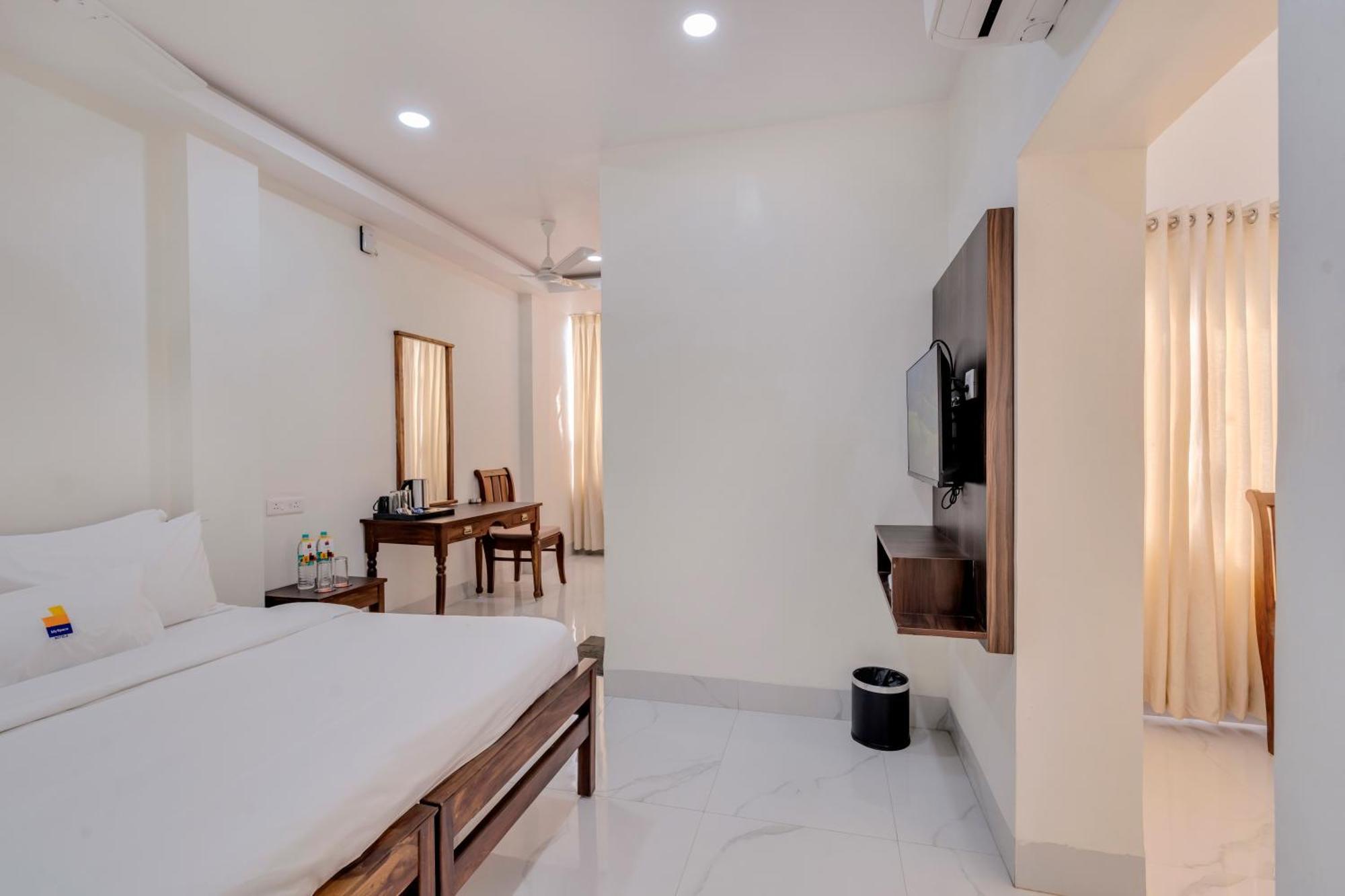 Myspace Hotel Shree Vaibhav Nagpur Eksteriør billede
