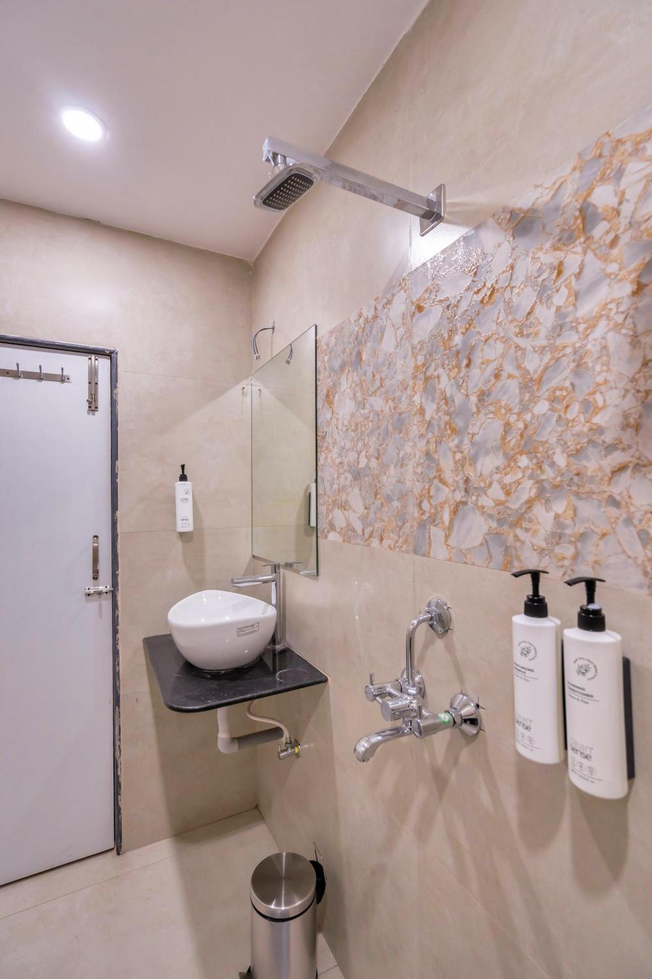 Myspace Hotel Shree Vaibhav Nagpur Eksteriør billede