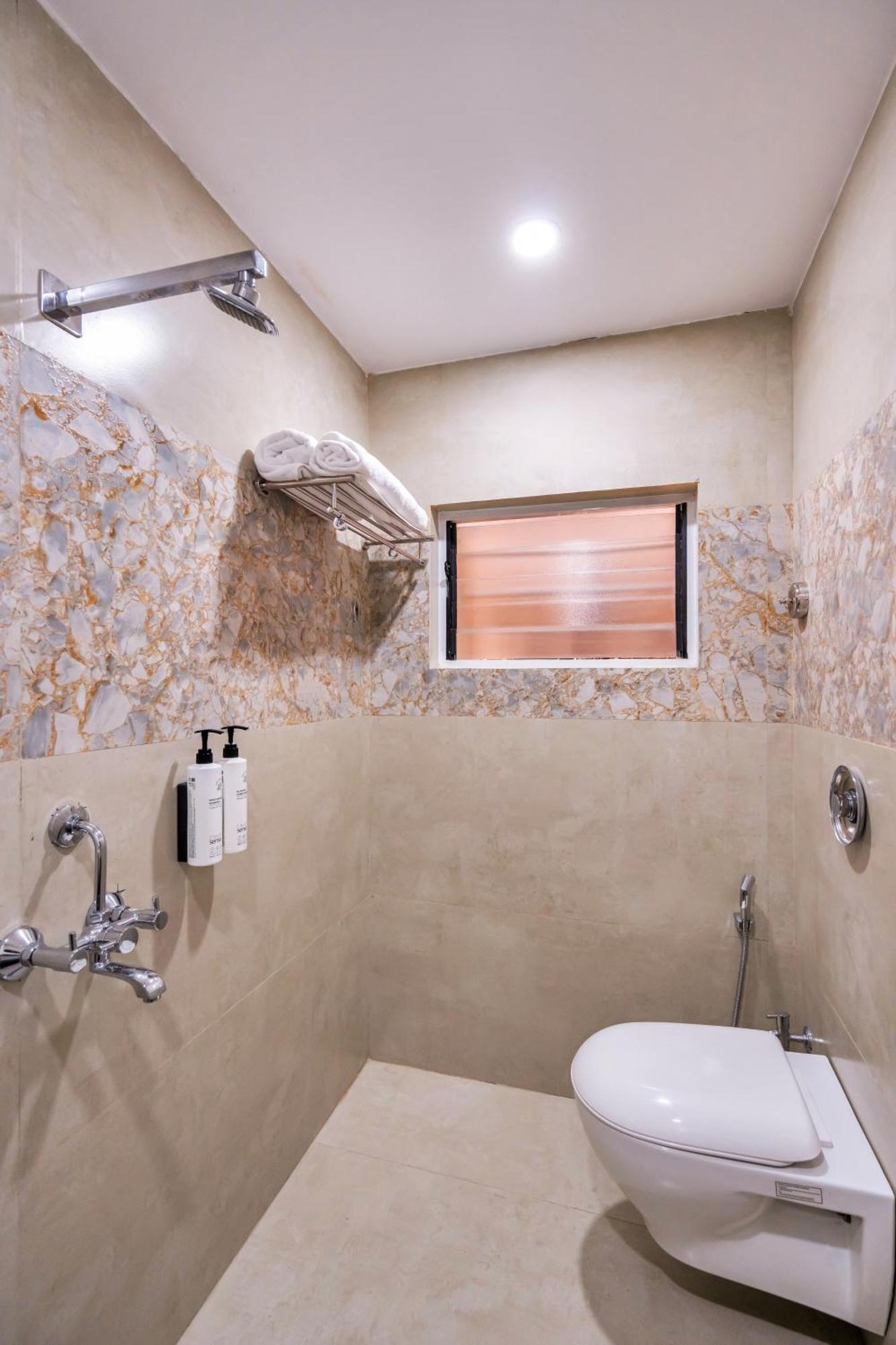 Myspace Hotel Shree Vaibhav Nagpur Eksteriør billede